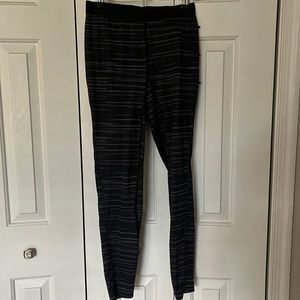 Columbia women’s leggings/base layer, small